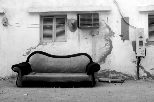 sofa eikons street photography black and white